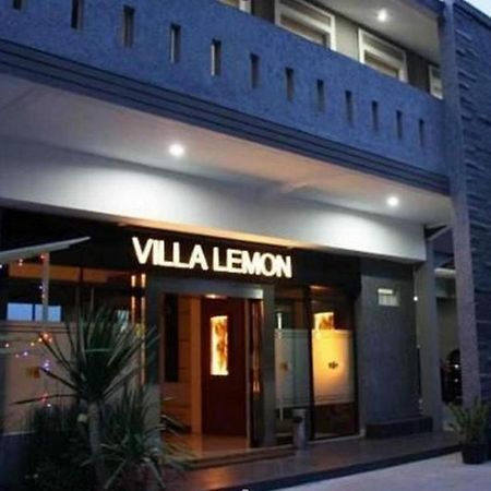 Villa Lemon Lembang Exteriör bild
