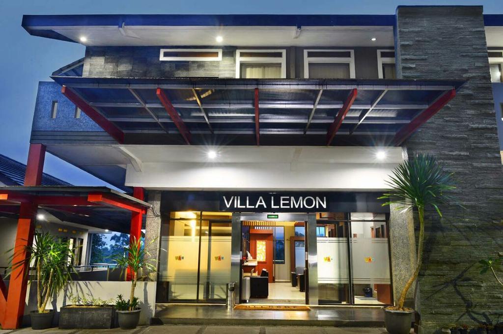 Villa Lemon Lembang Exteriör bild