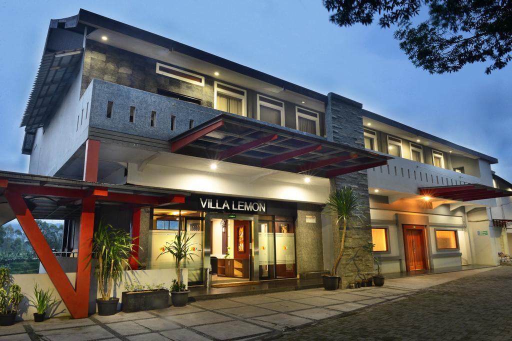 Villa Lemon Lembang Exteriör bild